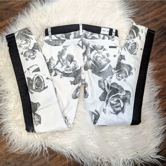 Hudson Jeans 'Leeloo' Colorblock Crop Skinny Jeans - Picture 3 of 9